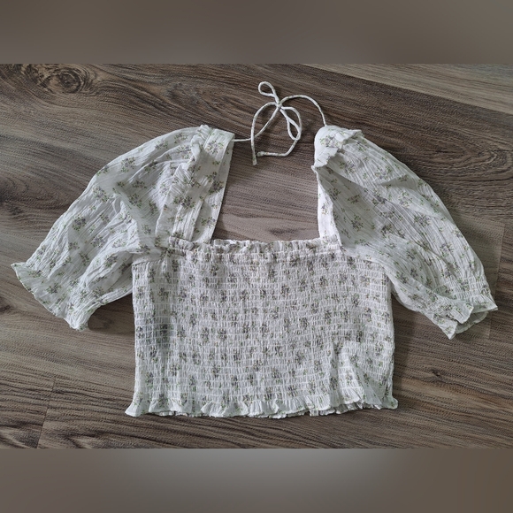 H&M Floral Cropped Top Smocked Puff‎ Sleeves Boho Fairycore - Picture 1 of 4